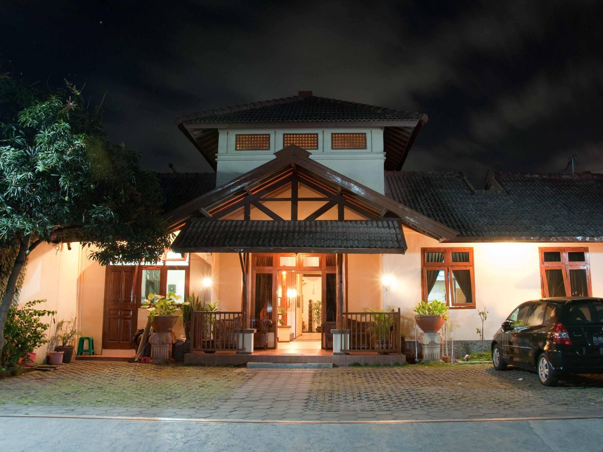 Rumah Mertua Heritage Yogyakarta Exterior photo